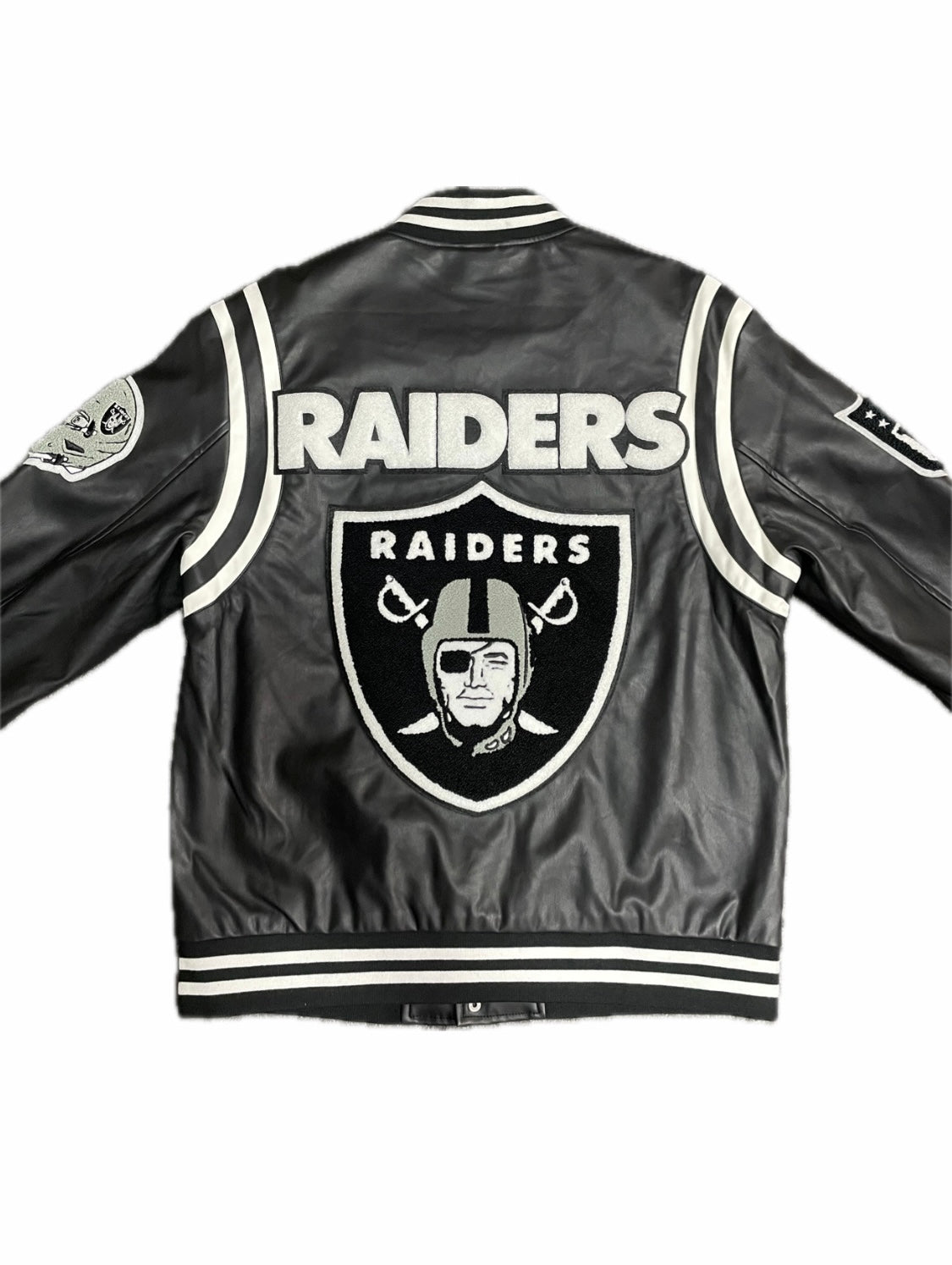 Jeff Hamilton-Cuaqueta Raiders