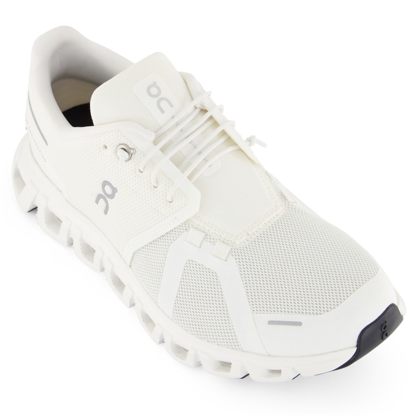 On Running-Cloud 6 Blanco Wide