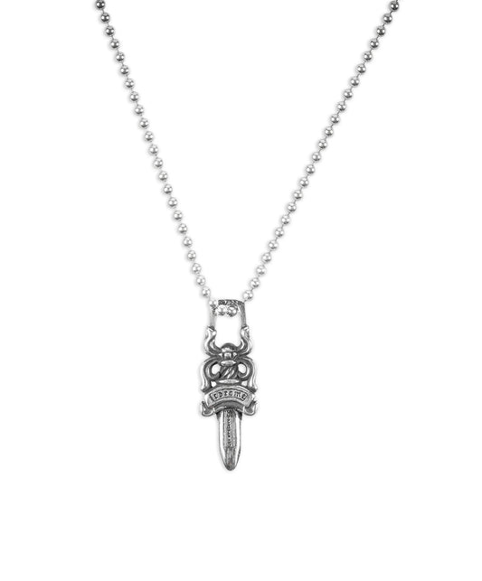 Chrome Hearts- Dije Daga Con Cadena
