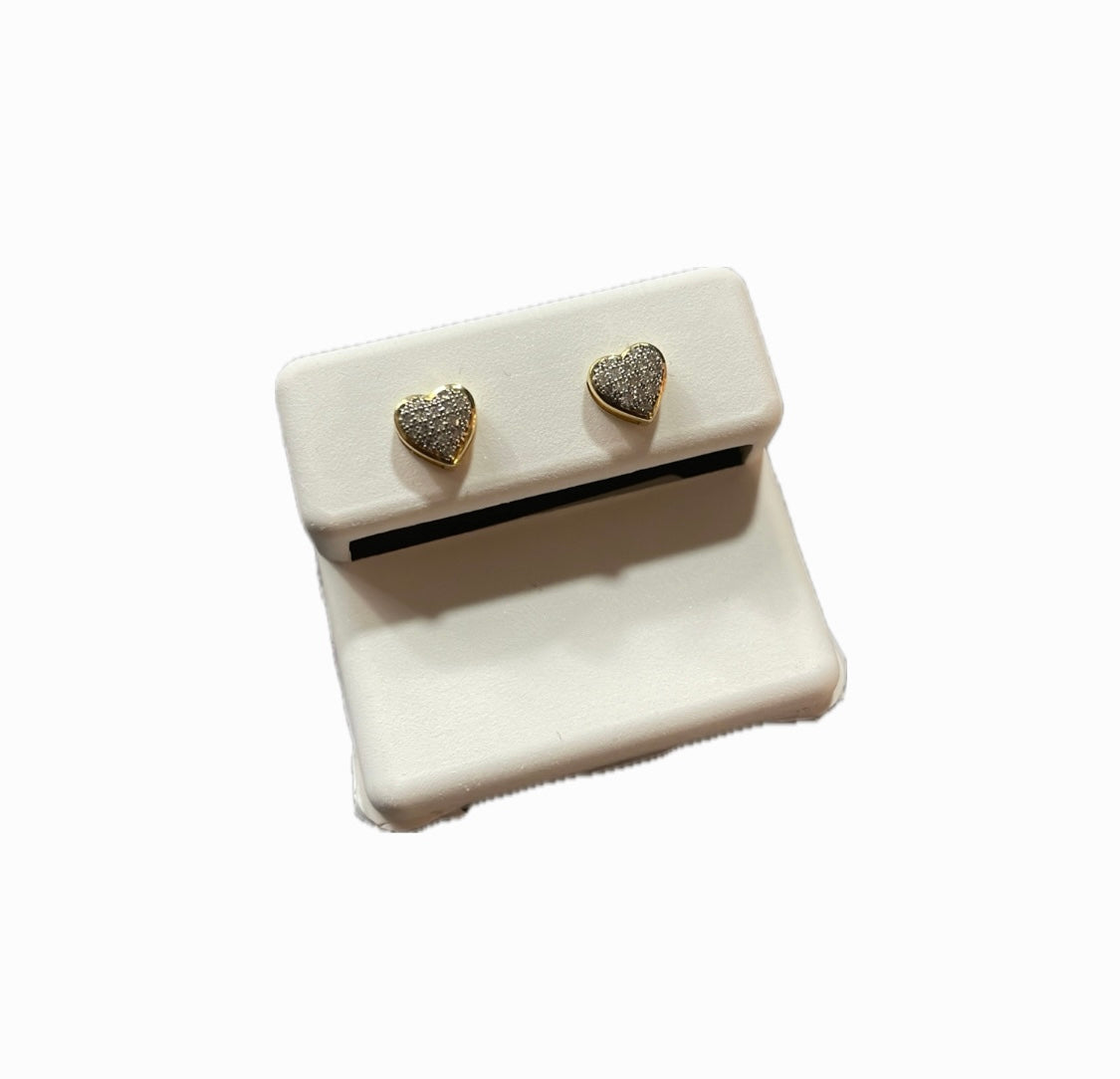 Aretes Corazón- Oro 10k Diamantes Naturales 1.2 g