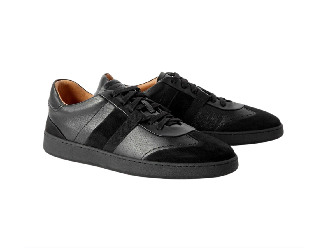 Ferragamo-Tenis Garda Low Negros