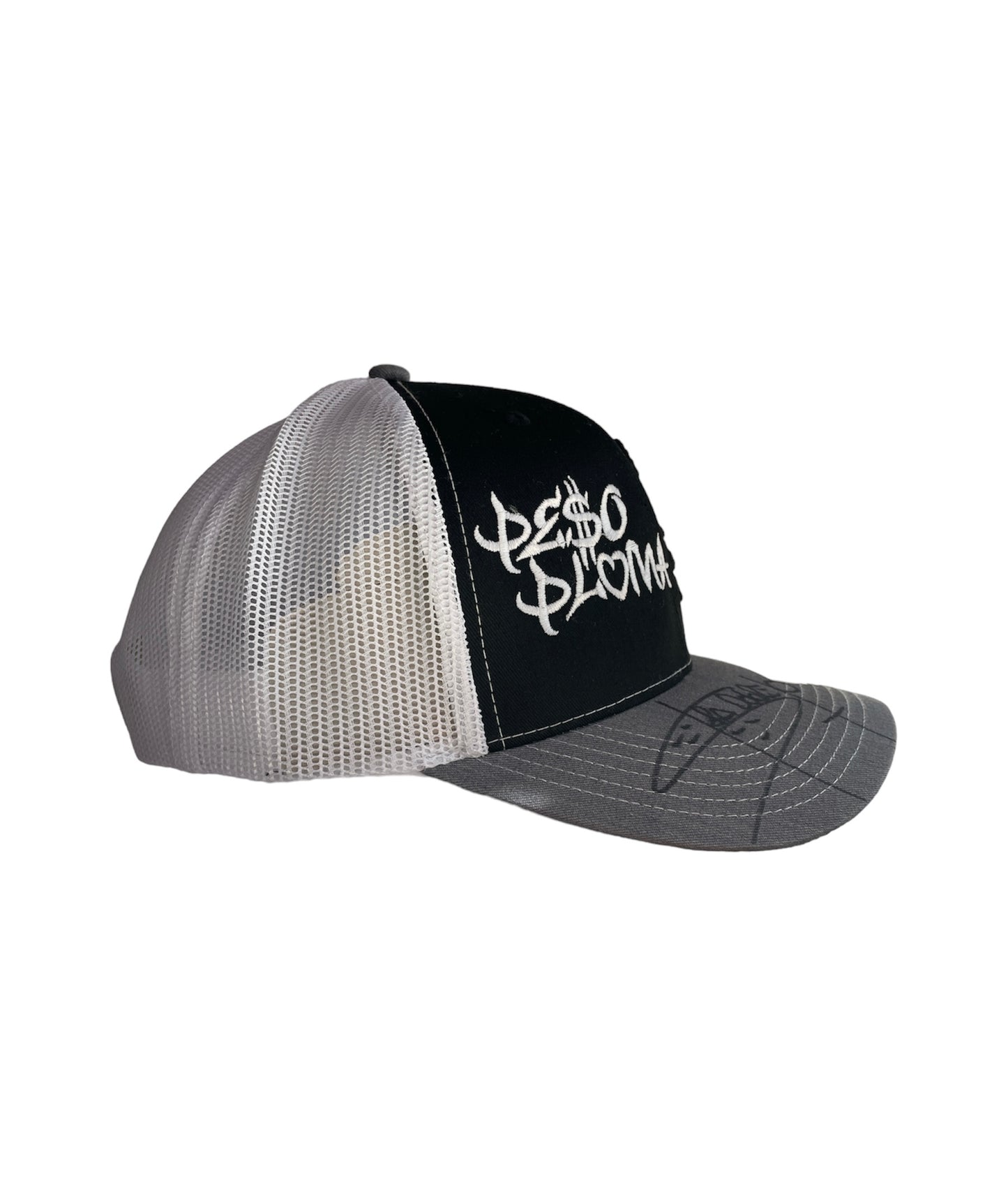 Gorra Firmada Por Peso Pluma - Negra Con Logo De Oso