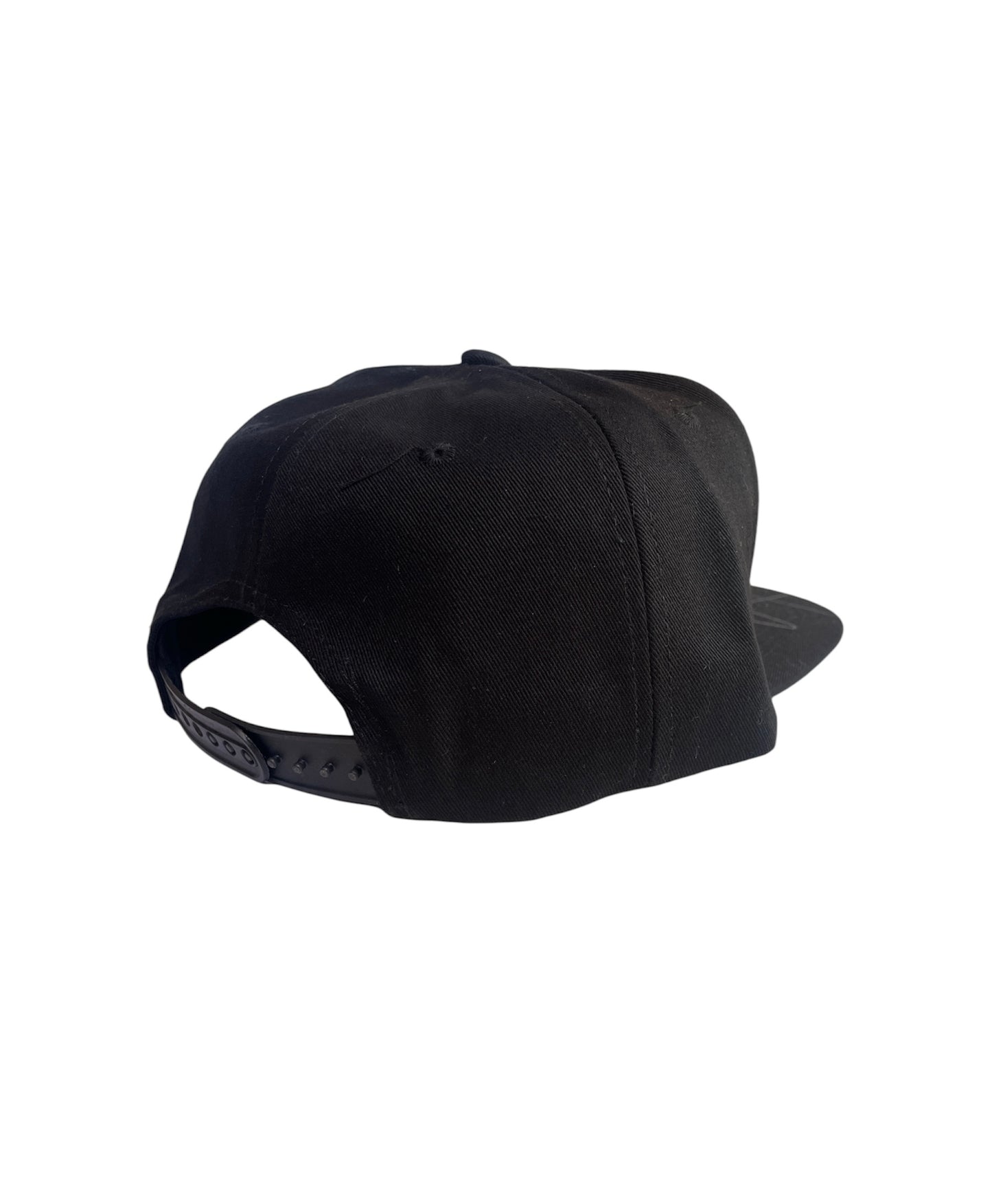 Gorra Firmada Por Peso Pluma - Full Negra Con Logo De Oso
