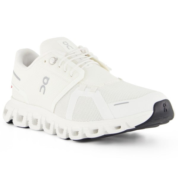 On Running-Cloud 6 Blanco Wide