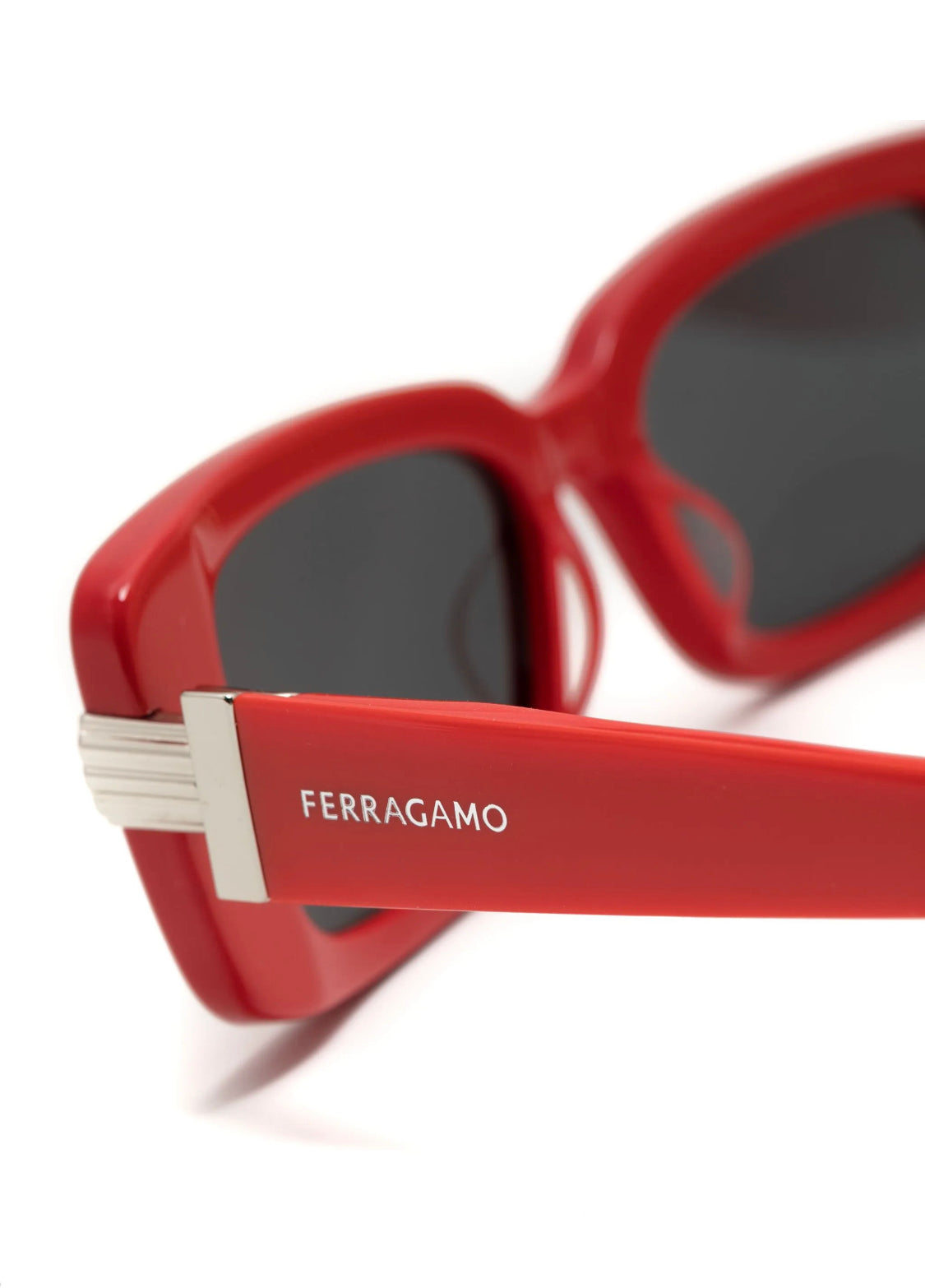 Ferragamo-Lentes Rojos